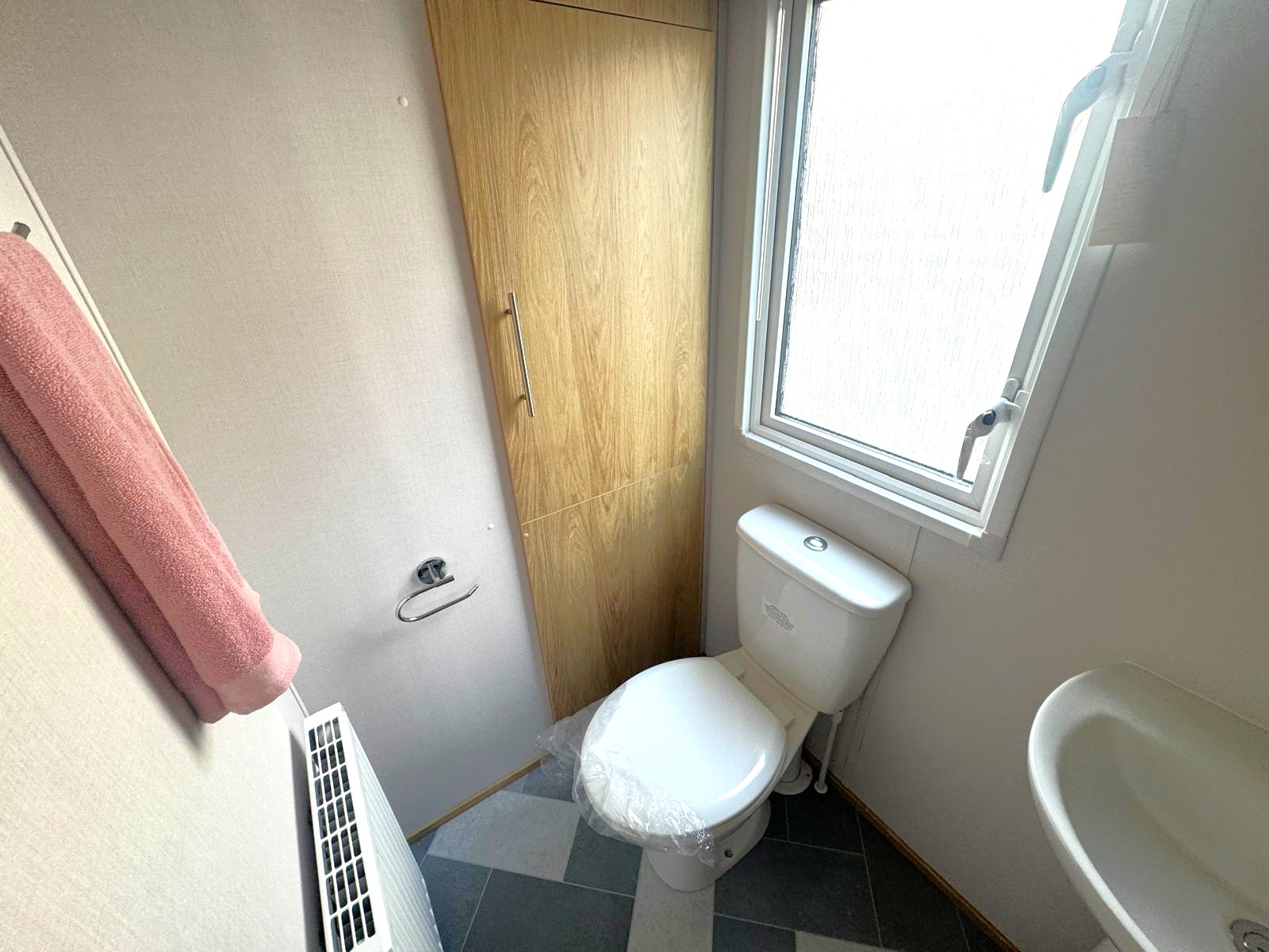 New Carnaby Silverdale Static Caravan Bathroom