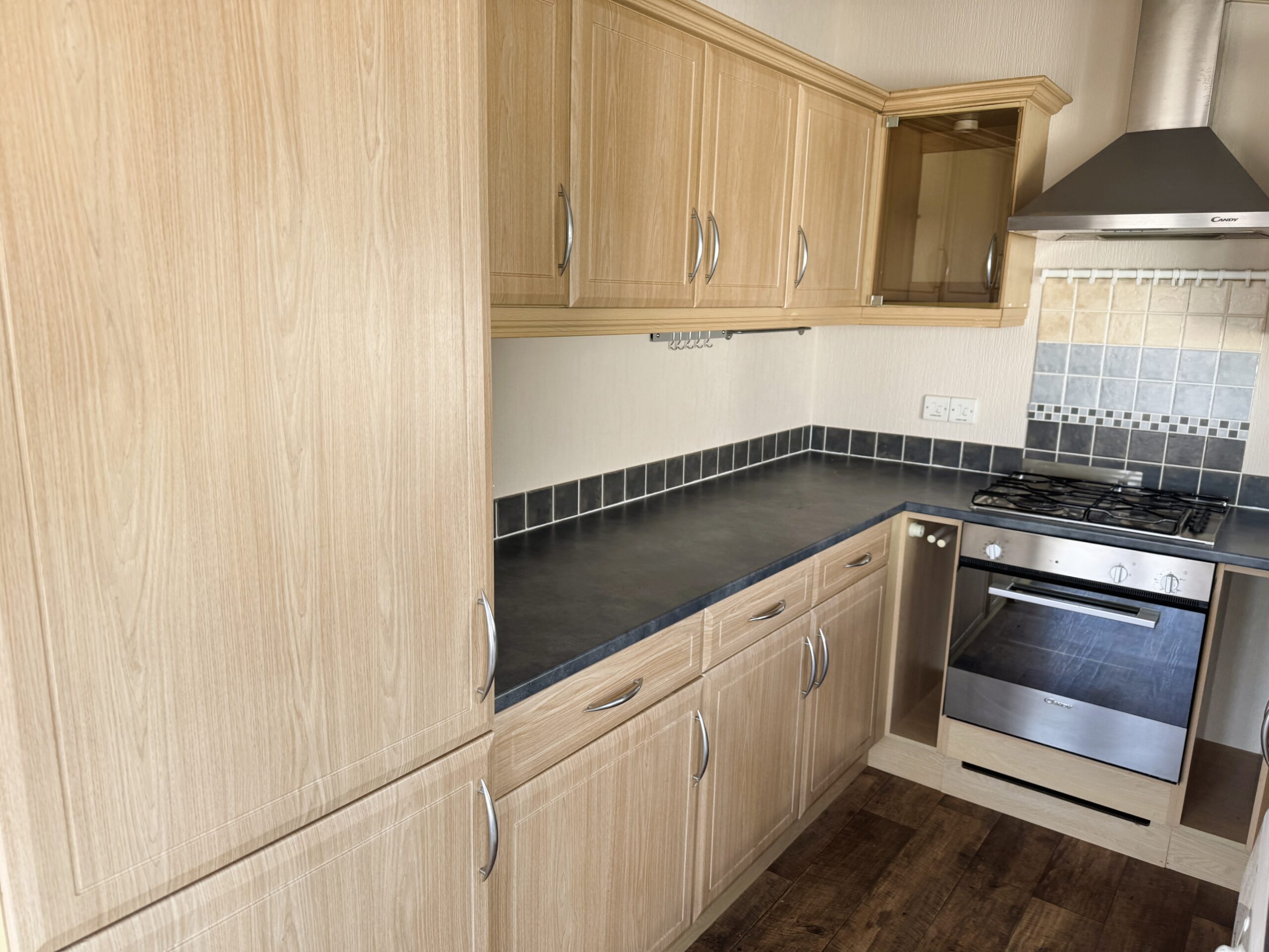 Preowned Cosalt Matisse 2005 Lodge appliances