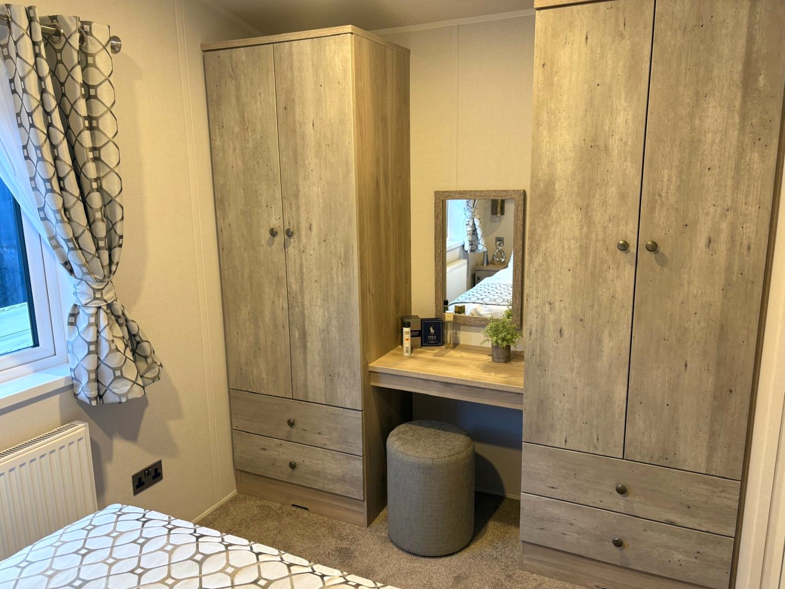New Delta Beverley Lodge Static Caravan 38x12 2 Bed wardrobes