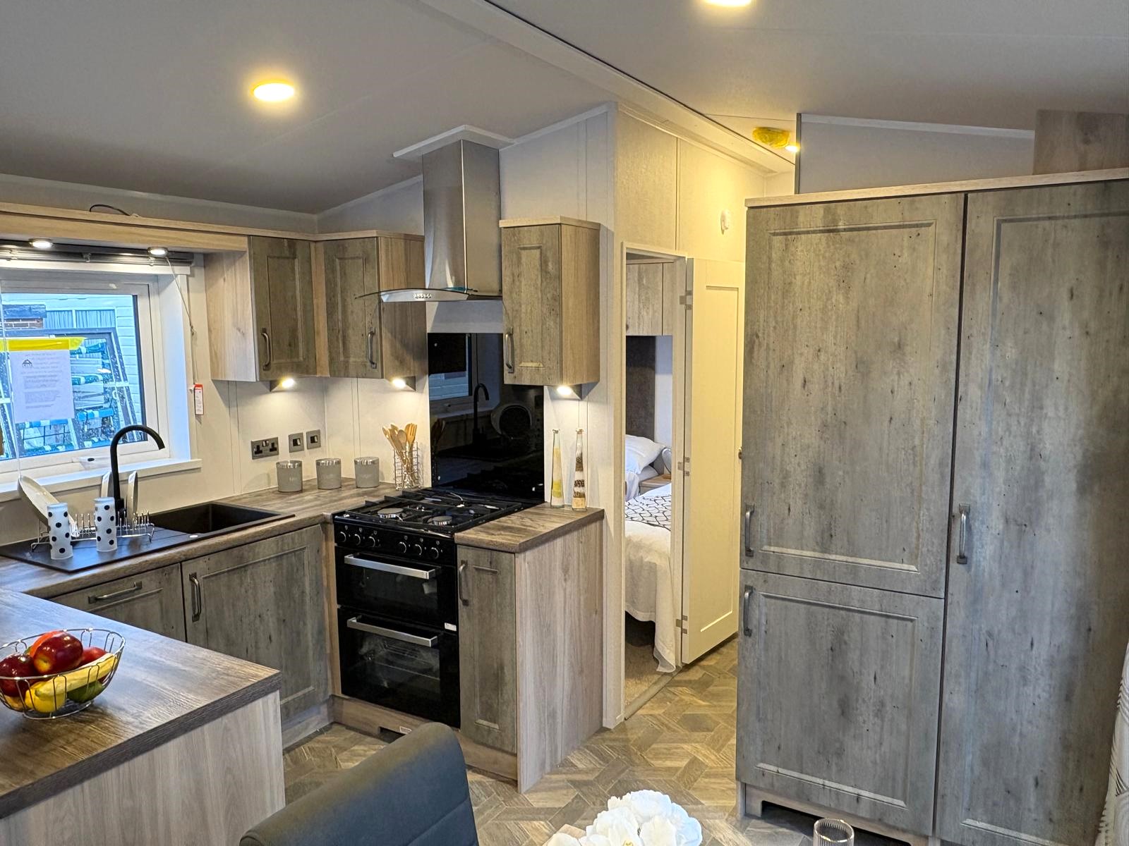 New Delta Beverley Lodge Static Caravan 38x12 2 Bed Integrated appliances