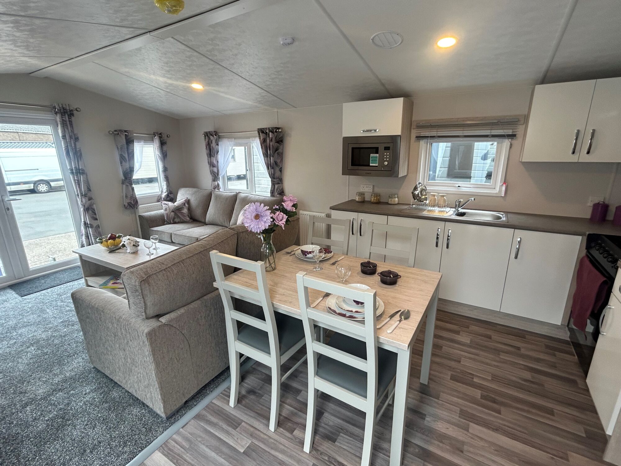 New Delta Saffron Lodge Static Caravan dining area