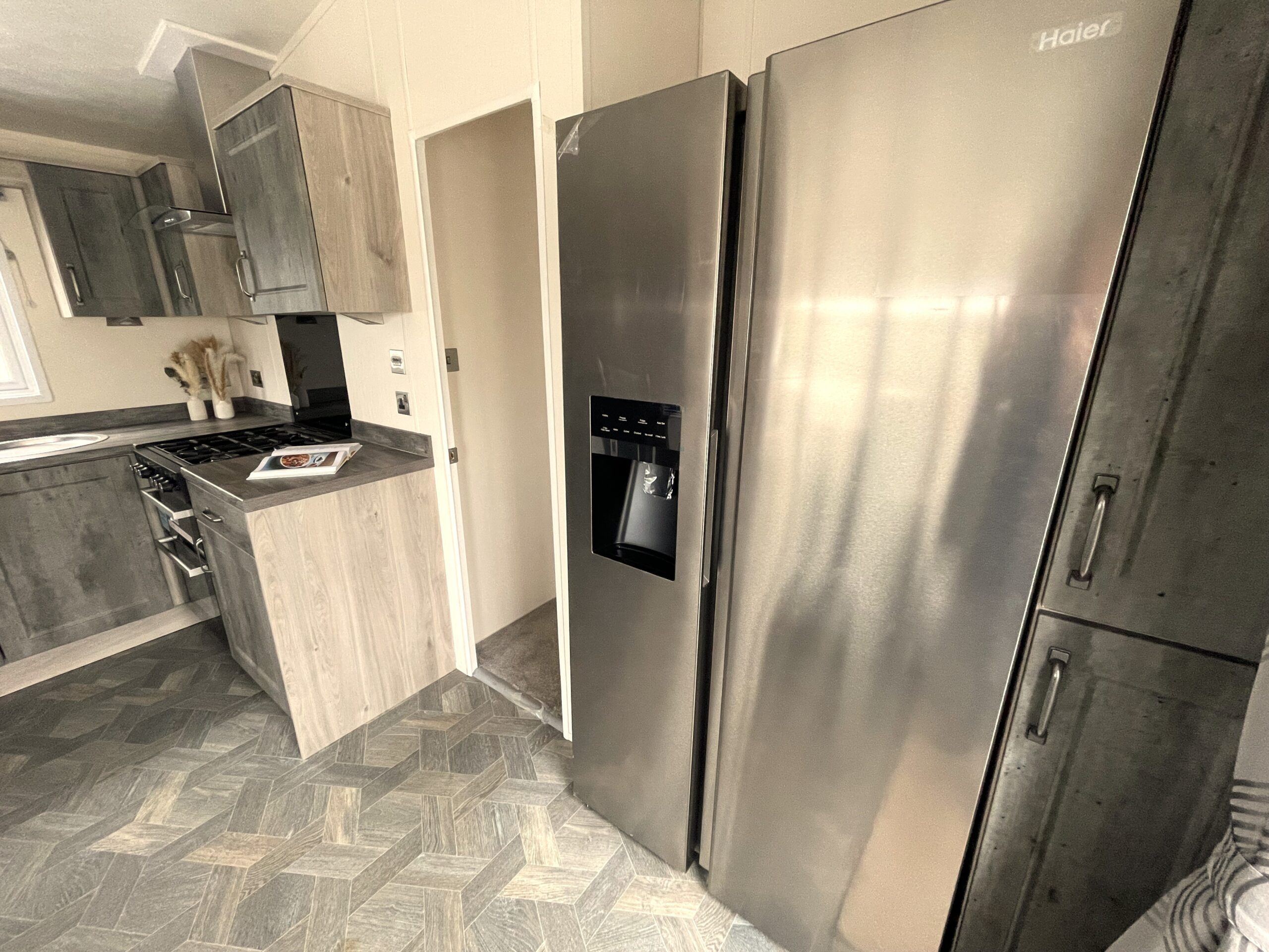 Delta Superior static caravan american style fridge freezer