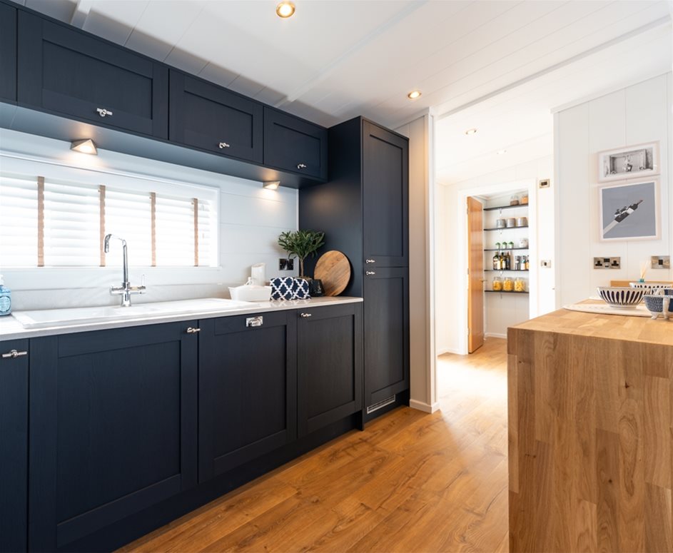 Luxury lodge Augustine kitchen