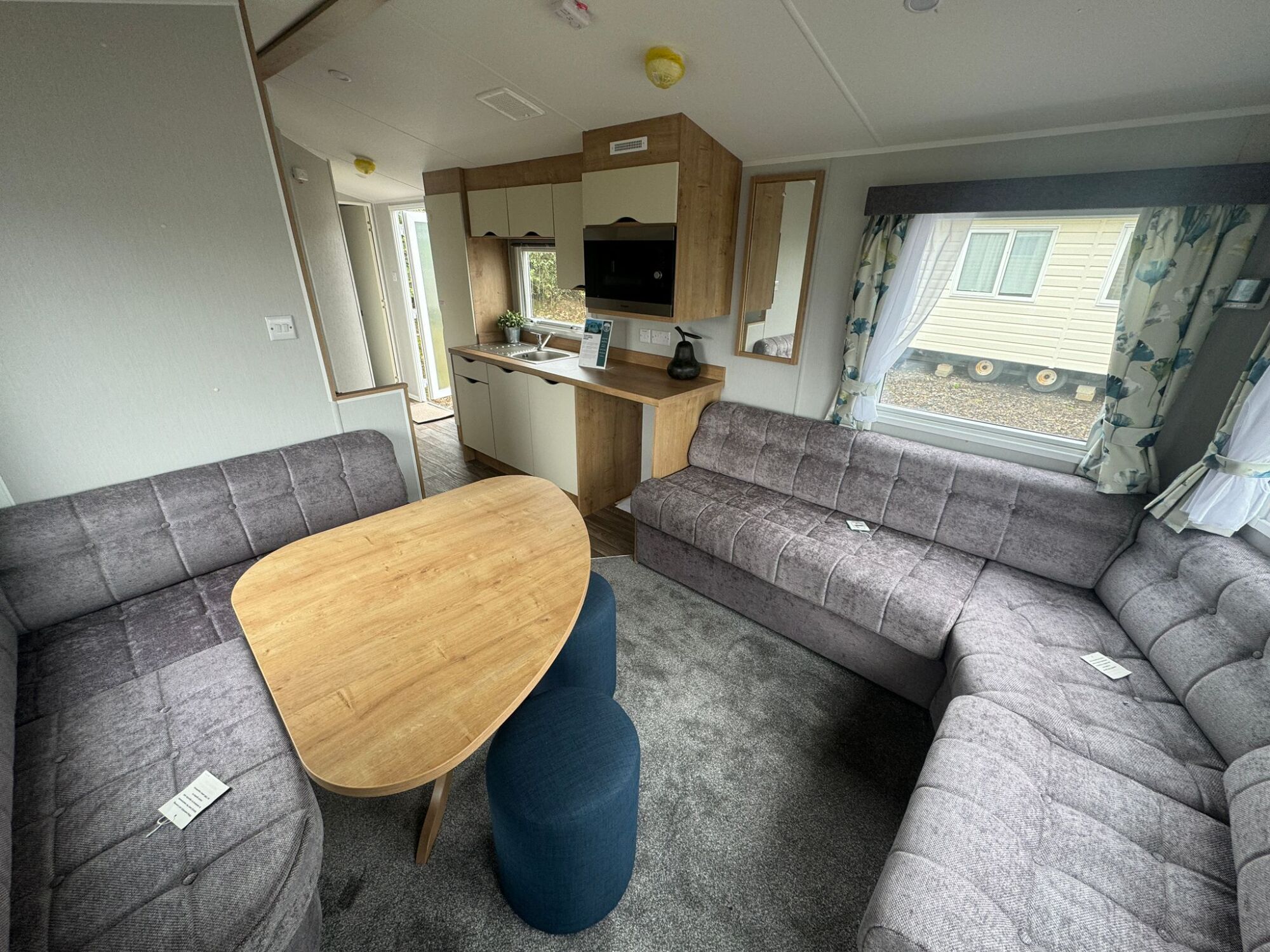 New Willerby Ashurst Static Caravan Lounge