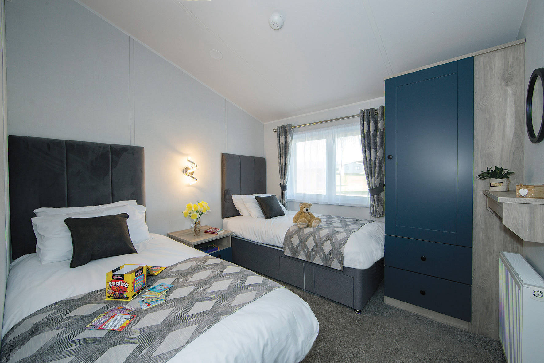 New Delta Brentwood Static Caravan Residential Twin Lodge second bedroom