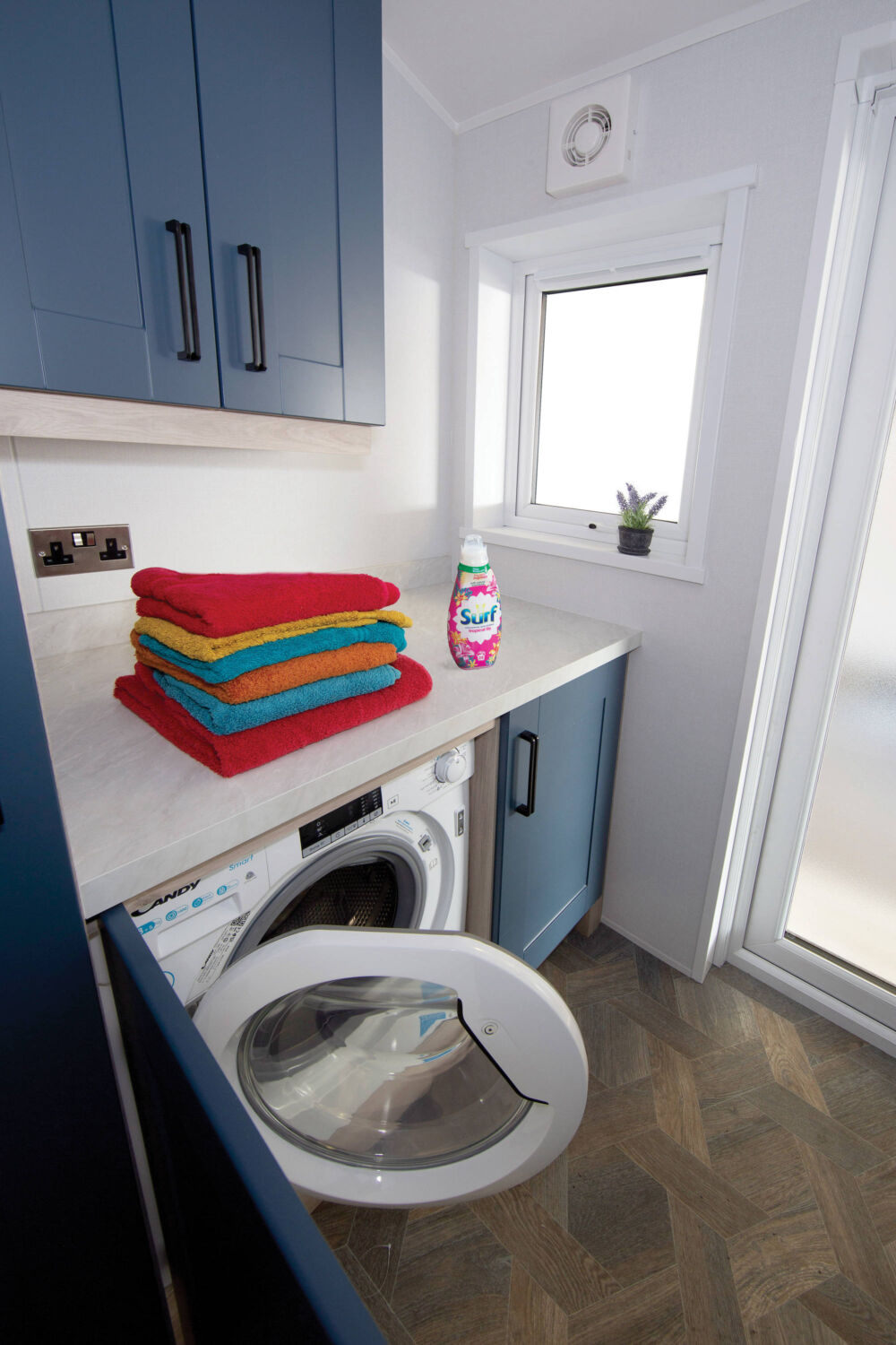 New Delta Brentwood Static Caravan Residential Twin Lodge utility room