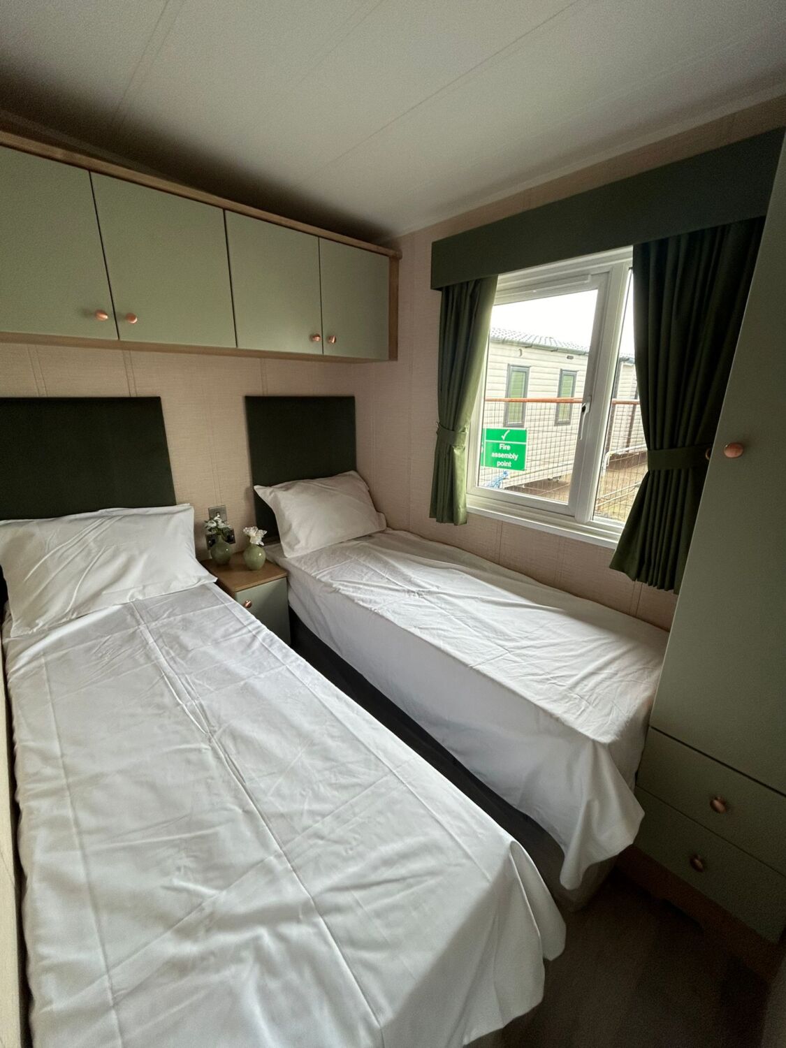 New Delta Cottage Micro Home static caravan second bedroom with twin beds