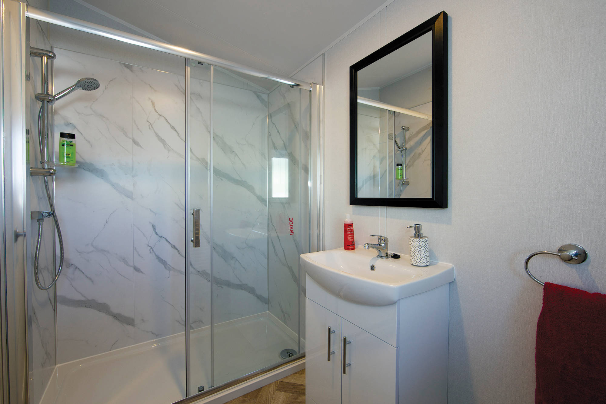 New Delta Newbury Static Caravan Residential Twin Lodge ensuite shower bathroom