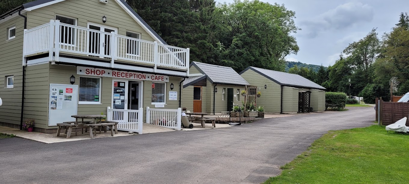 Lyons Gate Holiday Park