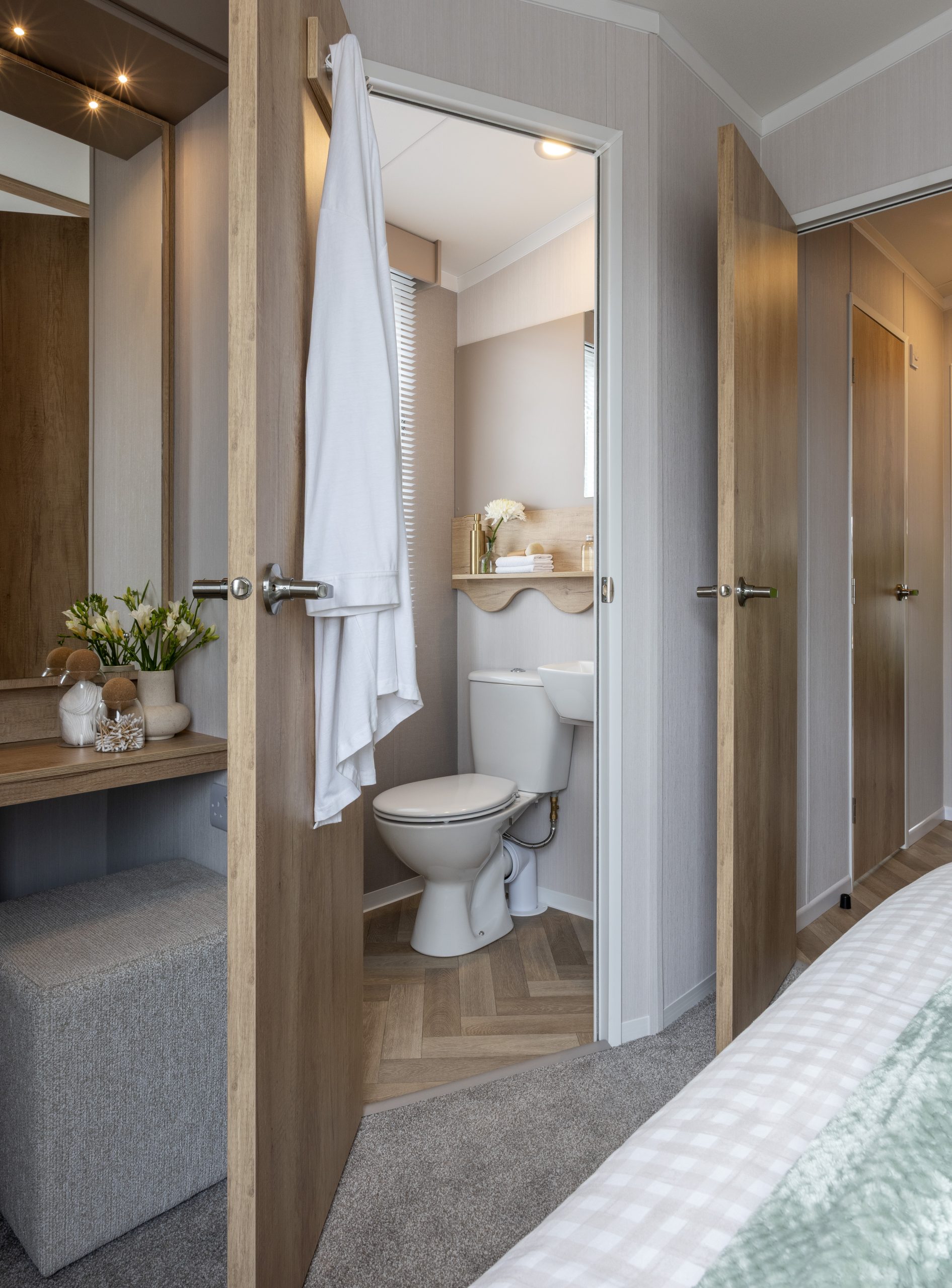 New Swift Burgundy Static Caravan ensuite