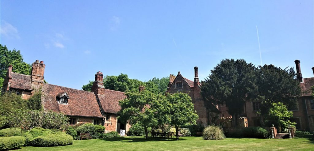 Creeksea Place Caravan Park