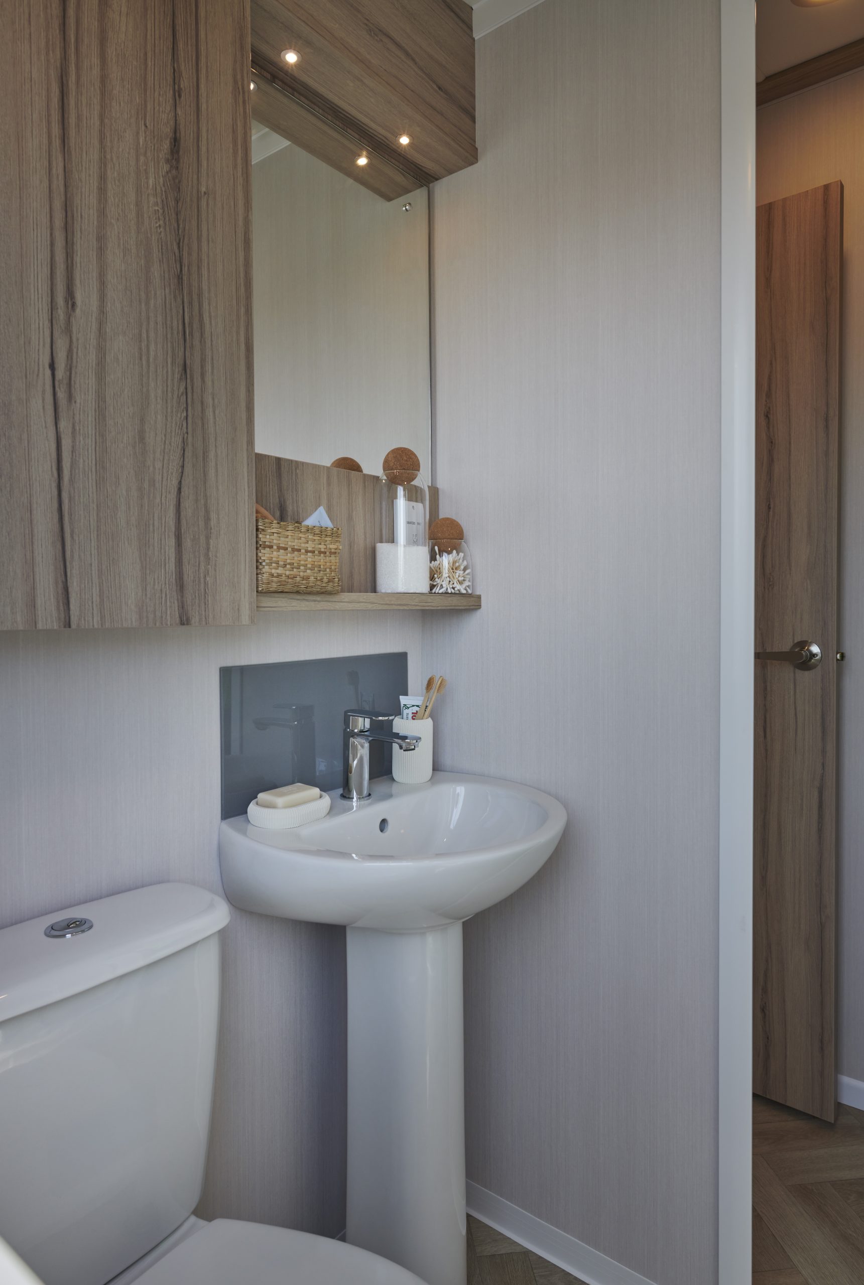 New Swift Loire Static Caravan bathroom