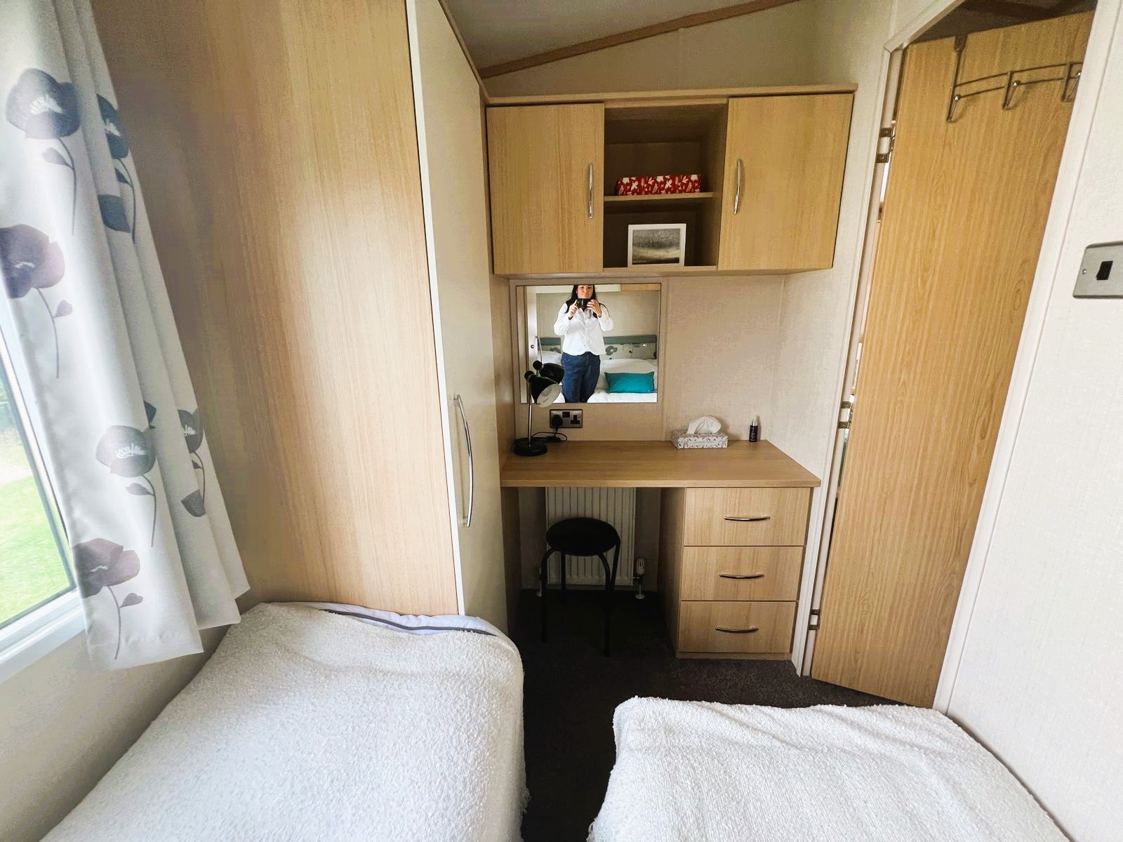 Carnaby Cascade 37×12