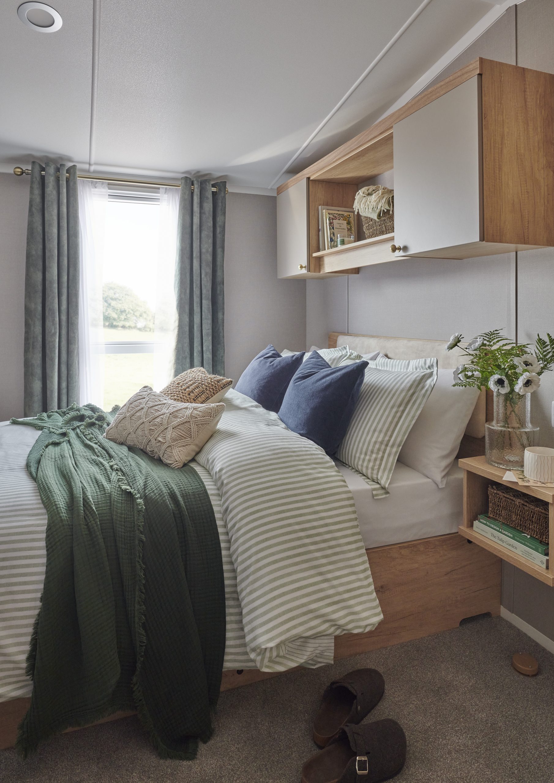 New Swift Provence Static Caravan master bedroom