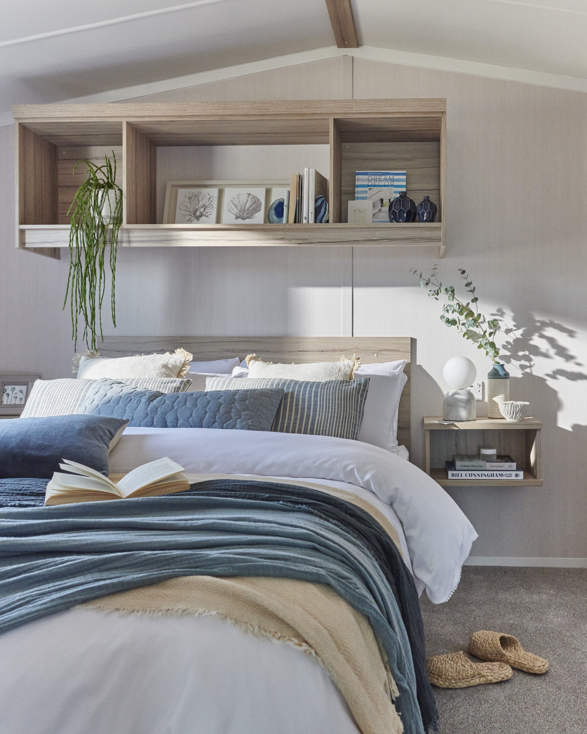 New Swift Royan Static Caravan master bedroom