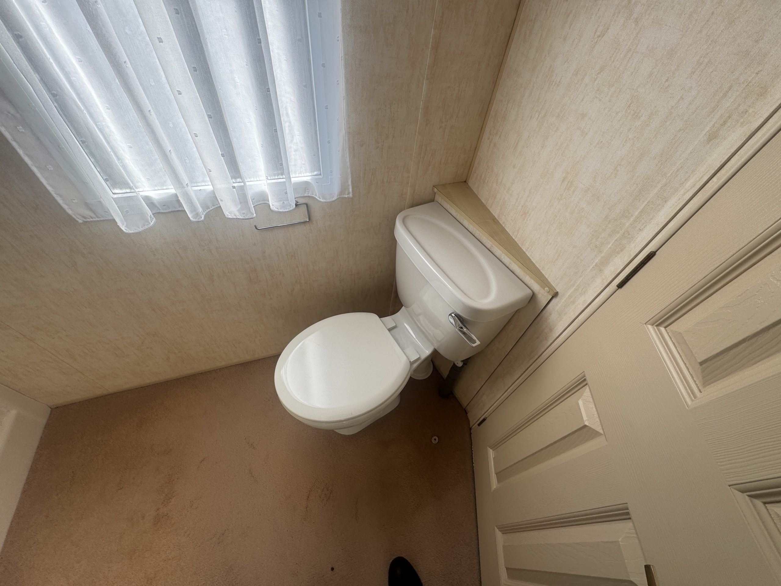 Preowned Willerby Salisbury 35x12 static caravan toilet