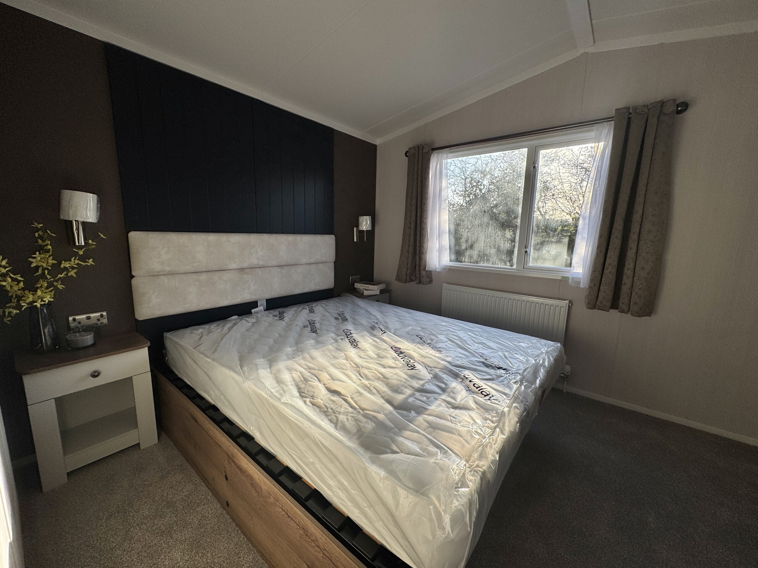 New Swift Margaux static caravan 38x12 master bedroom