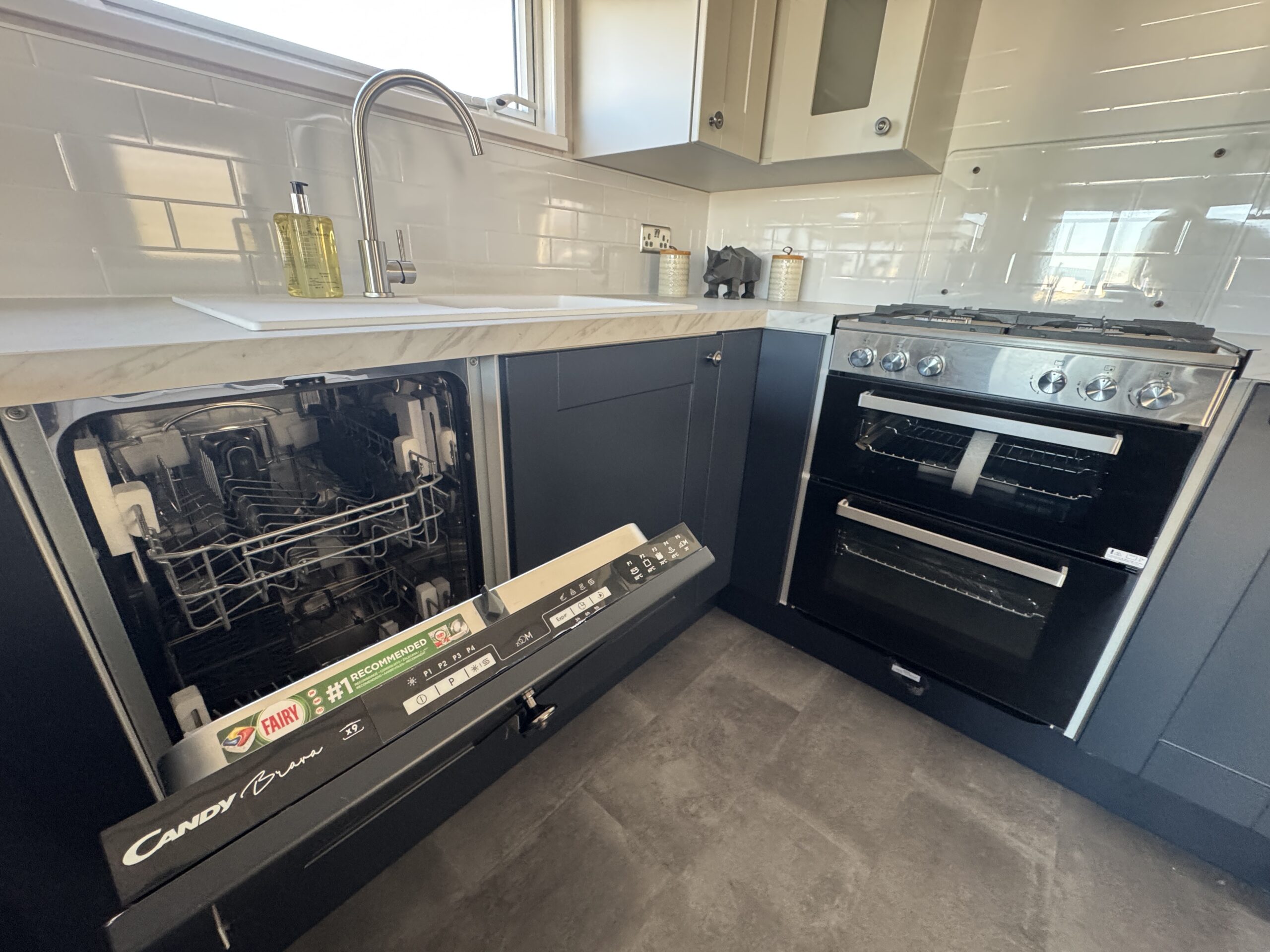 New Swift Margaux static caravan 38x12 integrated dishwasher