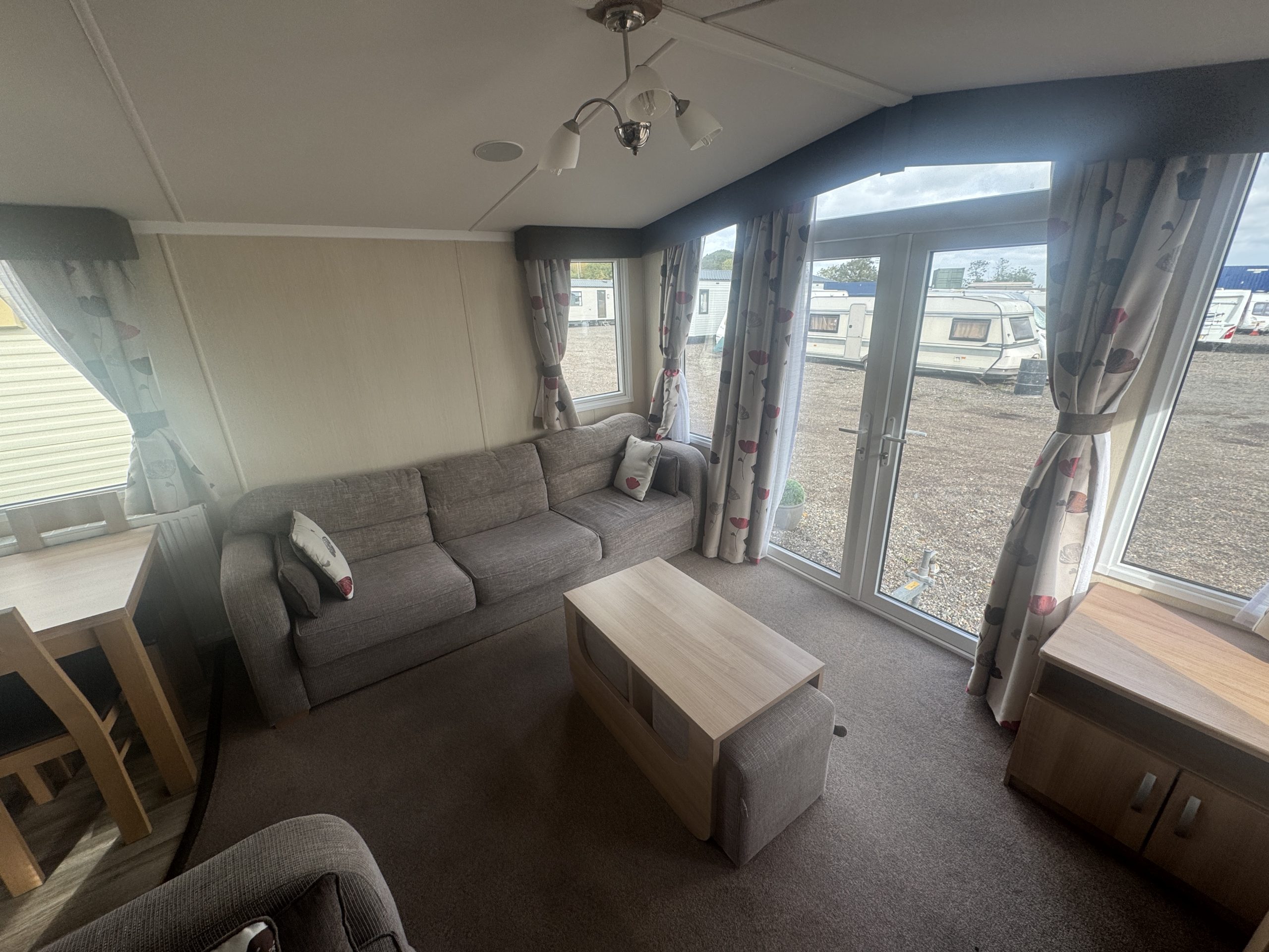 Preowned 2015 Swift Bordeaux 40x12 3 Bed Static Caravan lounge