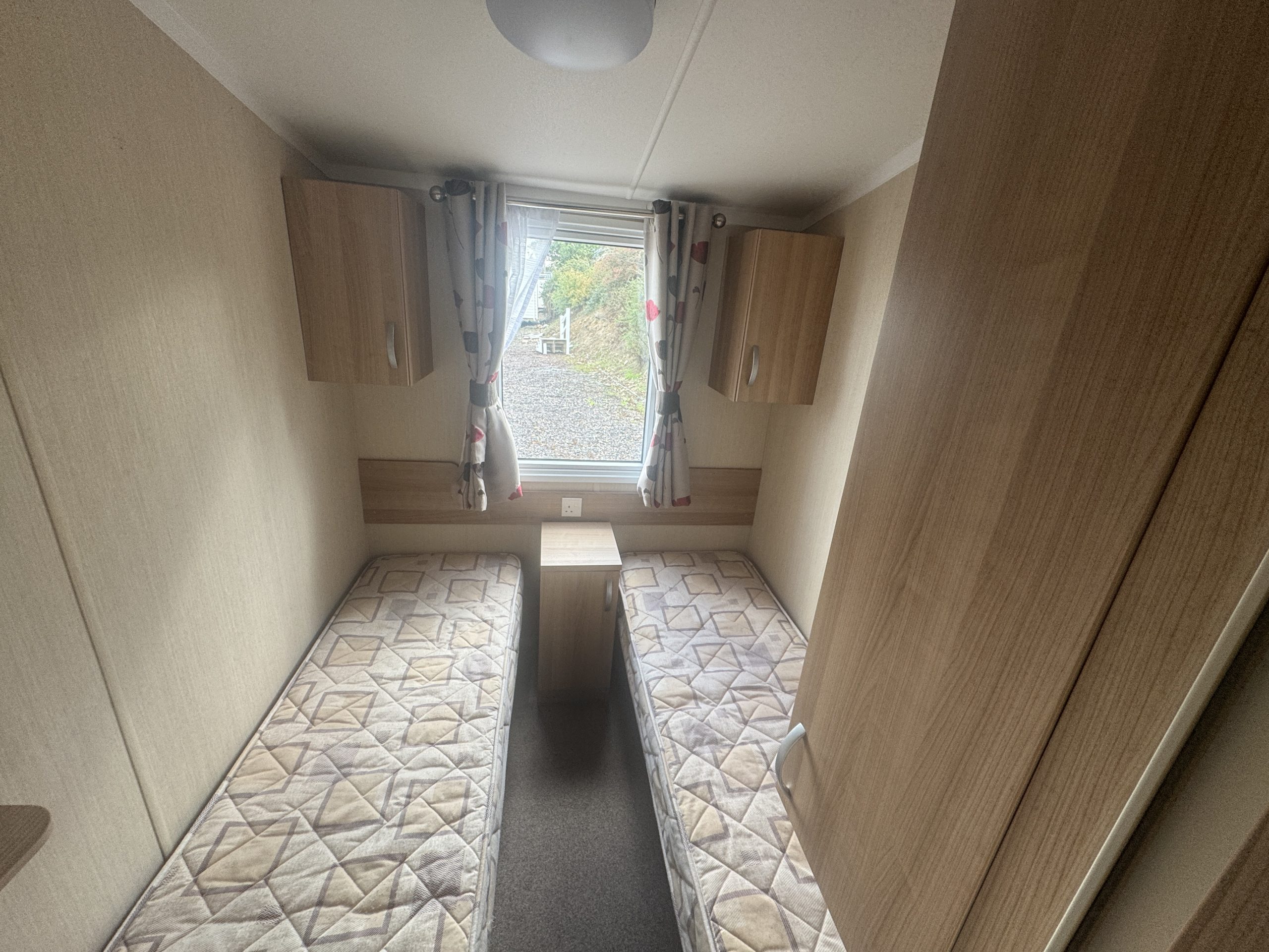 Preowned 2015 Swift Bordeaux 40x12 3 Bed Static Caravan third bedroom