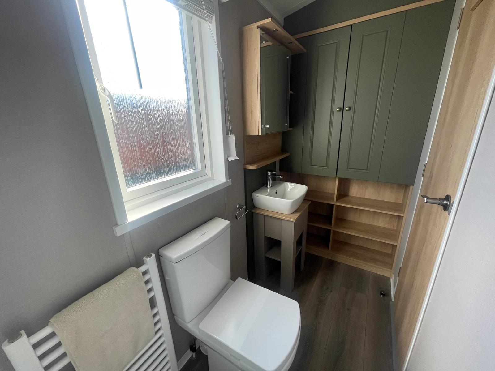 New Swift Vendee Lodge Static Caravan Residential Spec bathroom