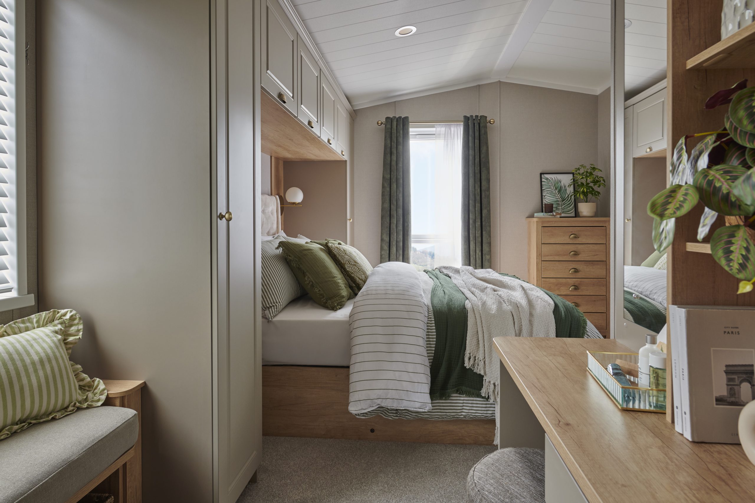 New Swift Vendee Lodge Static Caravan master bedroom