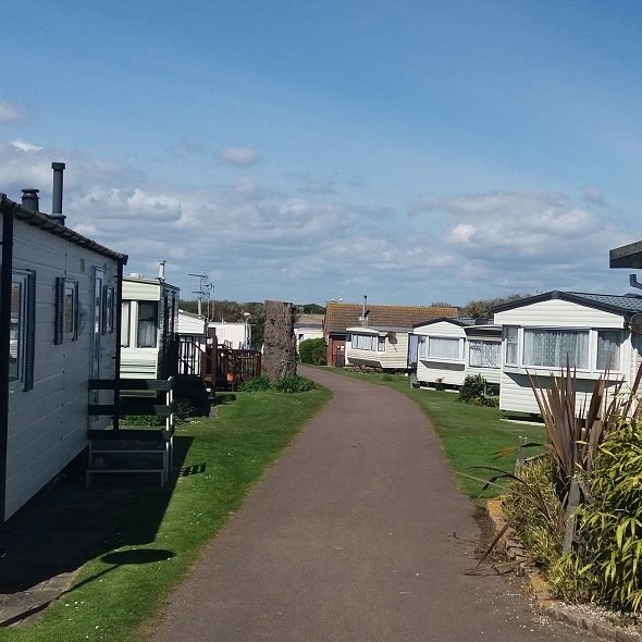 Willows Caravan Park