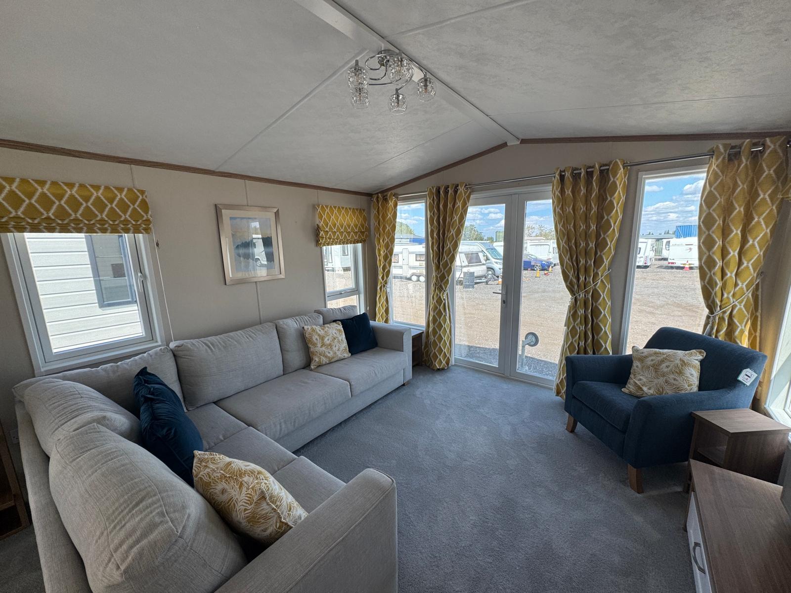 Preowned 2021 Pemberton Marlow Static Caravan french doors