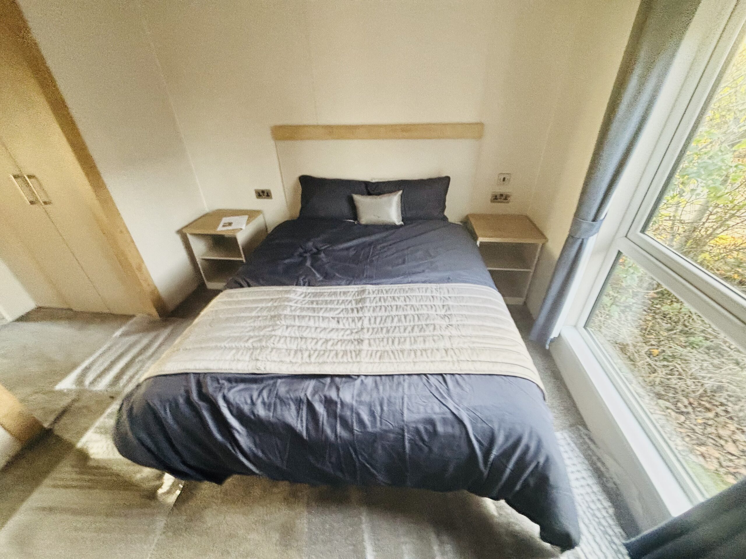 Ex Display 2024 Willerby Hayward Twin Lodge Static Caravan main bedroom