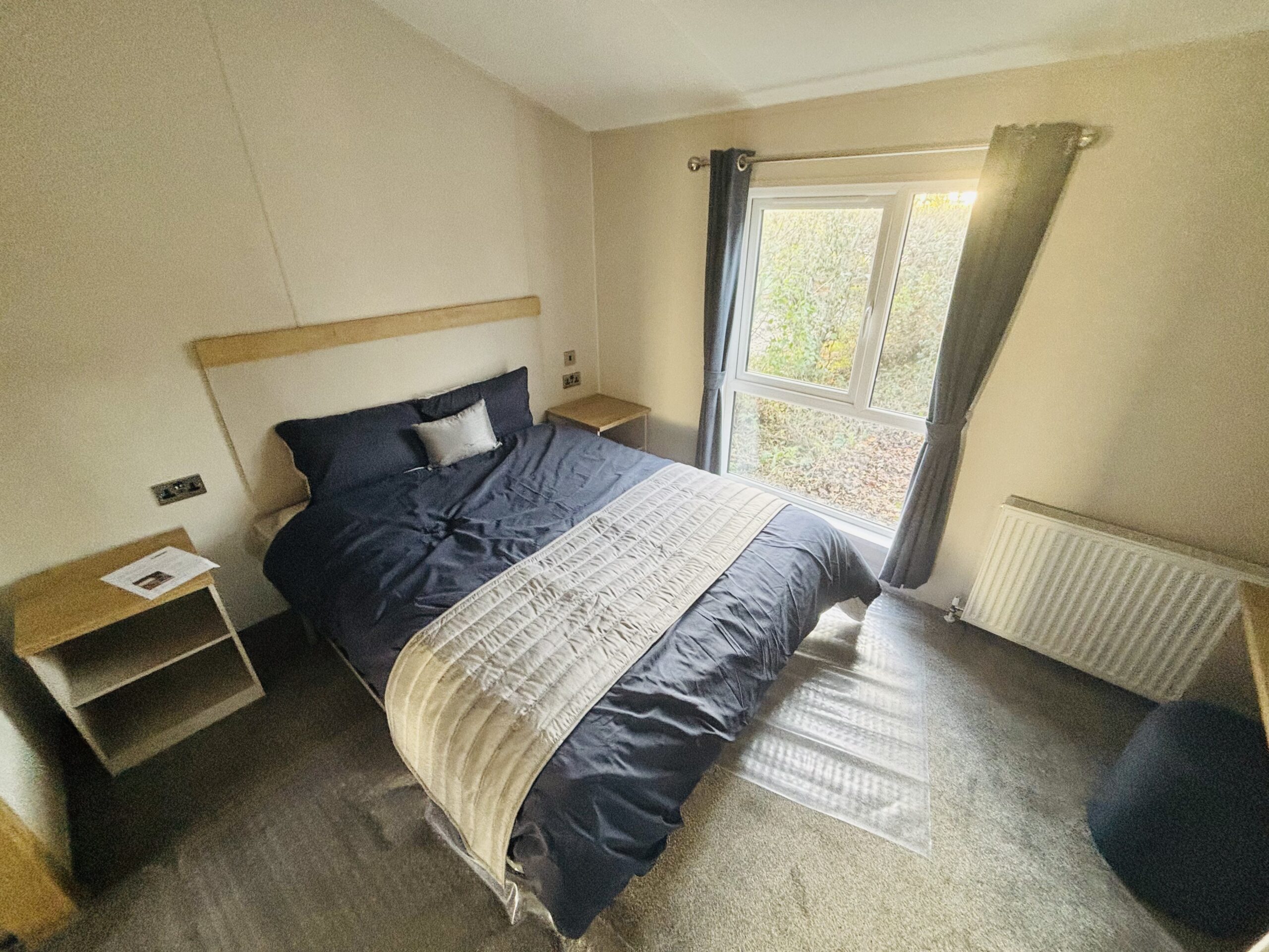 Ex Display 2024 Willerby Hayward Twin Lodge Static Caravan master bedroom