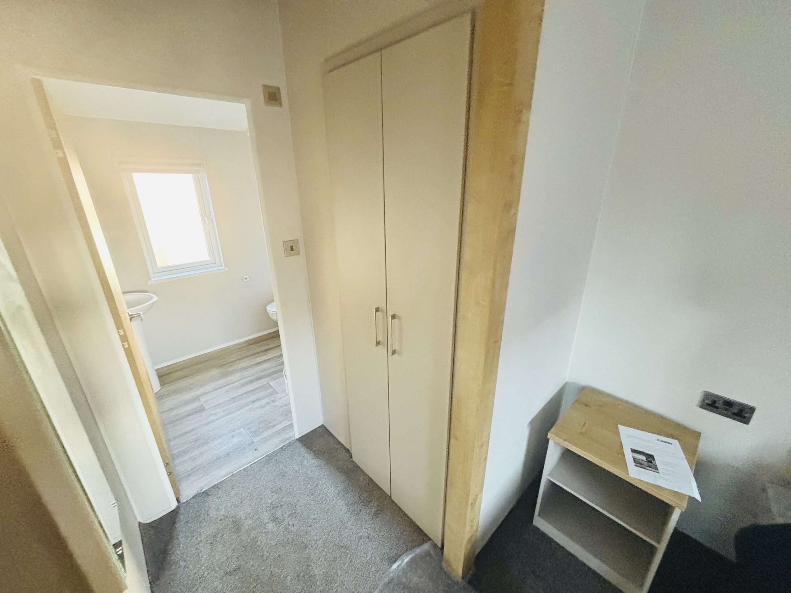 Ex Display 2024 Willerby Hayward Twin Lodge Static Caravan dressing area