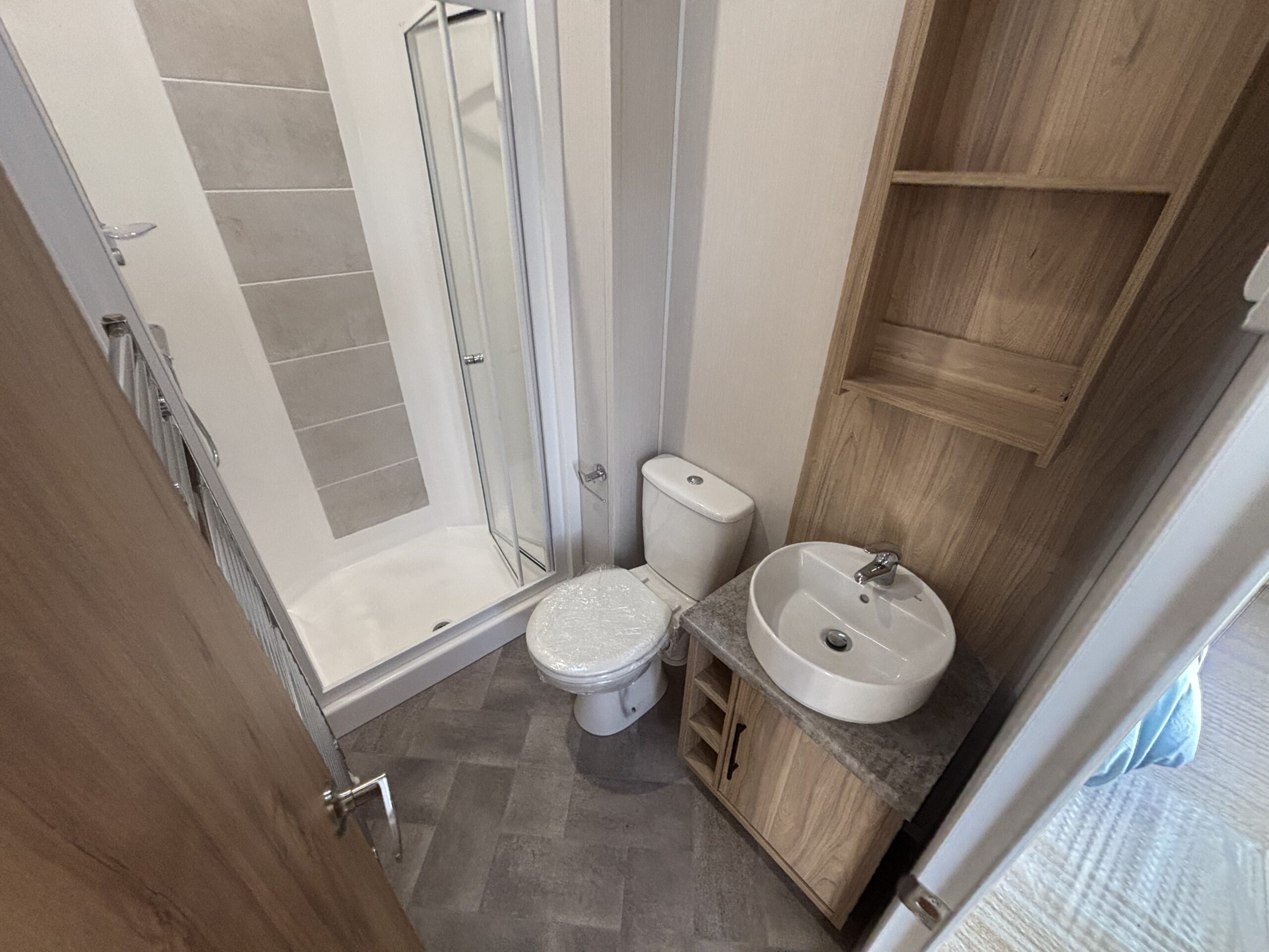 Ex Display 2024 Willerby Waverley Static Caravan vanity unit