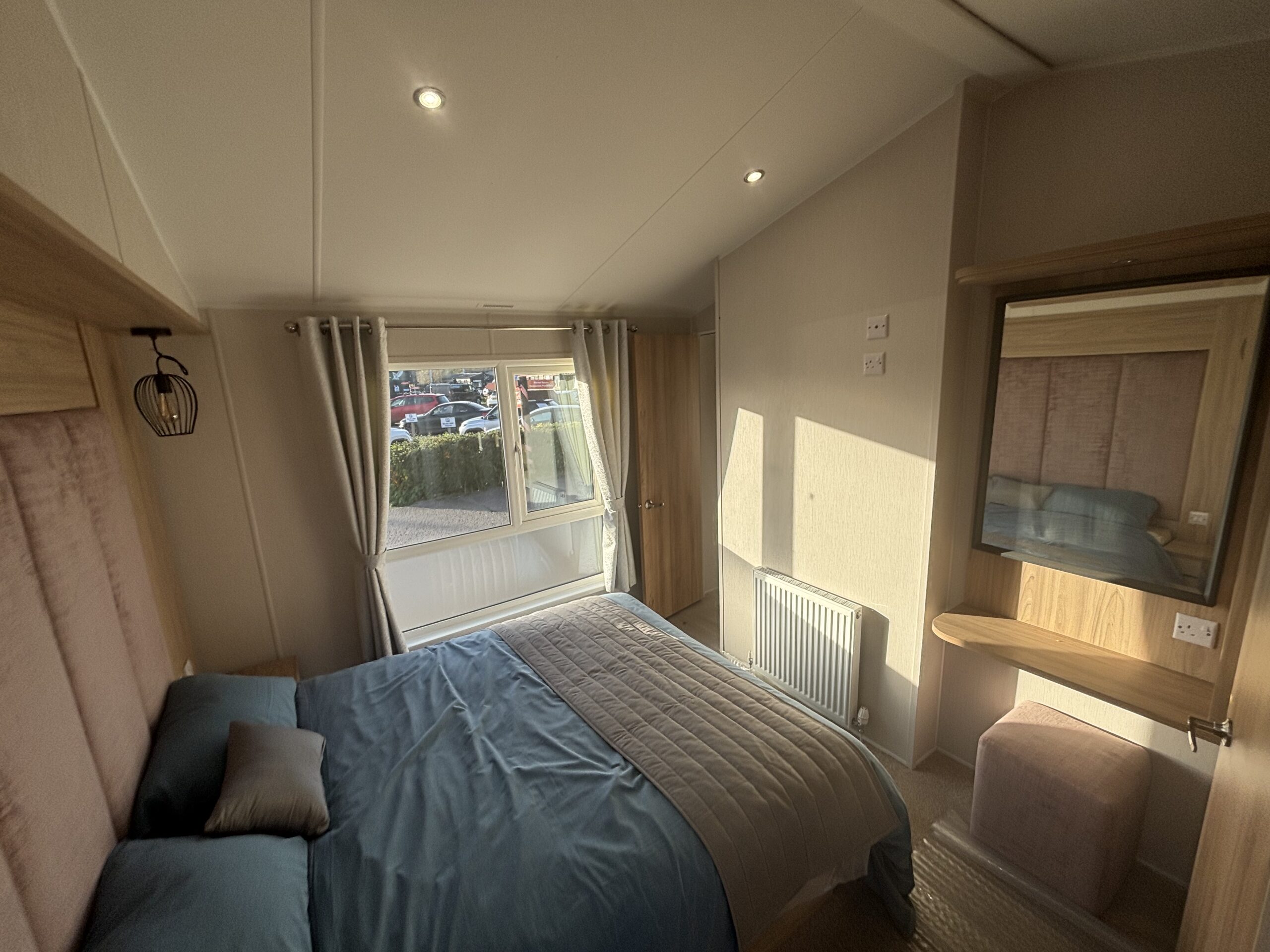 Ex Display 2024 Willerby Waverley Static Caravan master bedroom