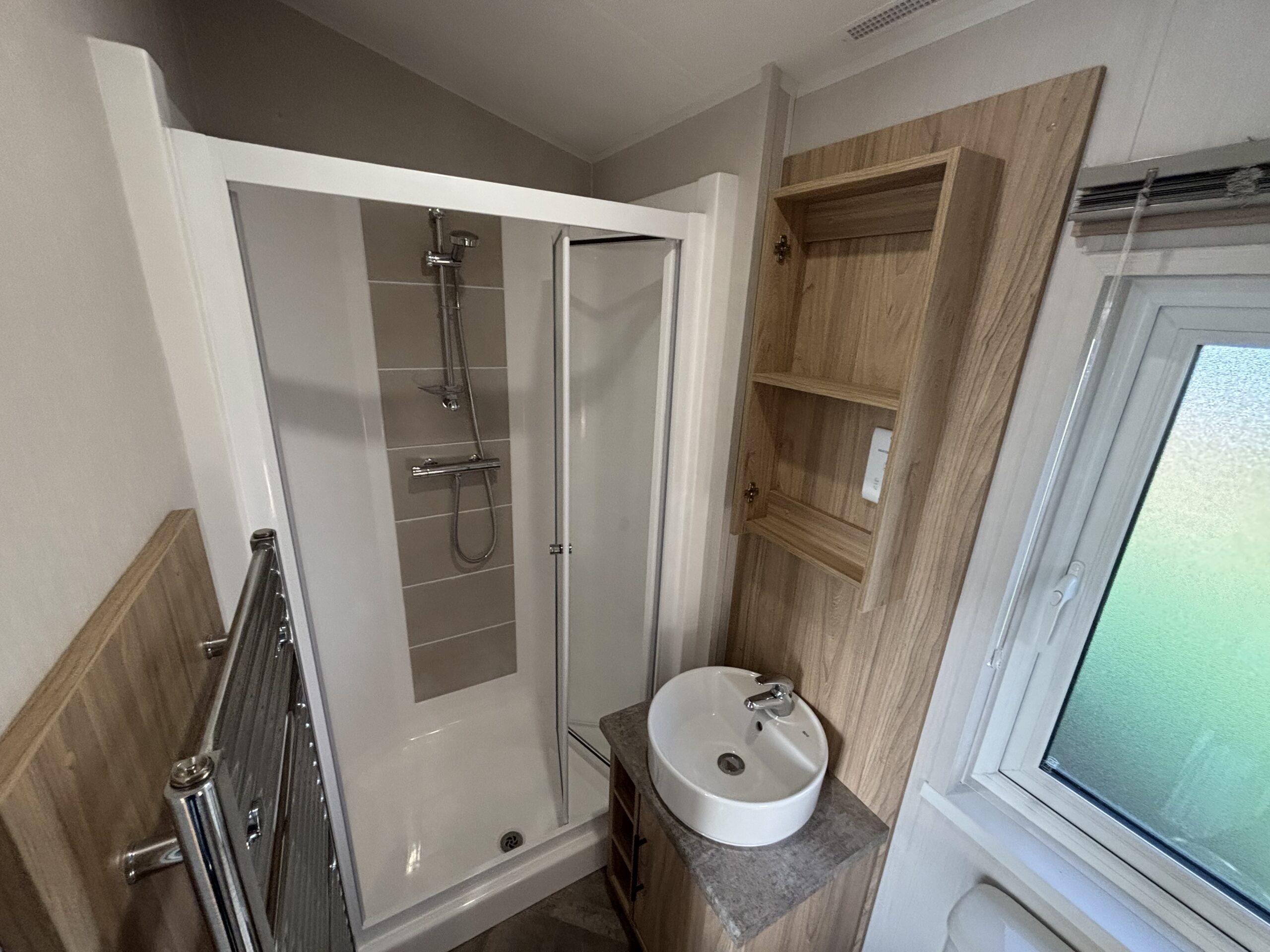 Ex Display 2024 Willerby Waverley Static Caravan Bathroom