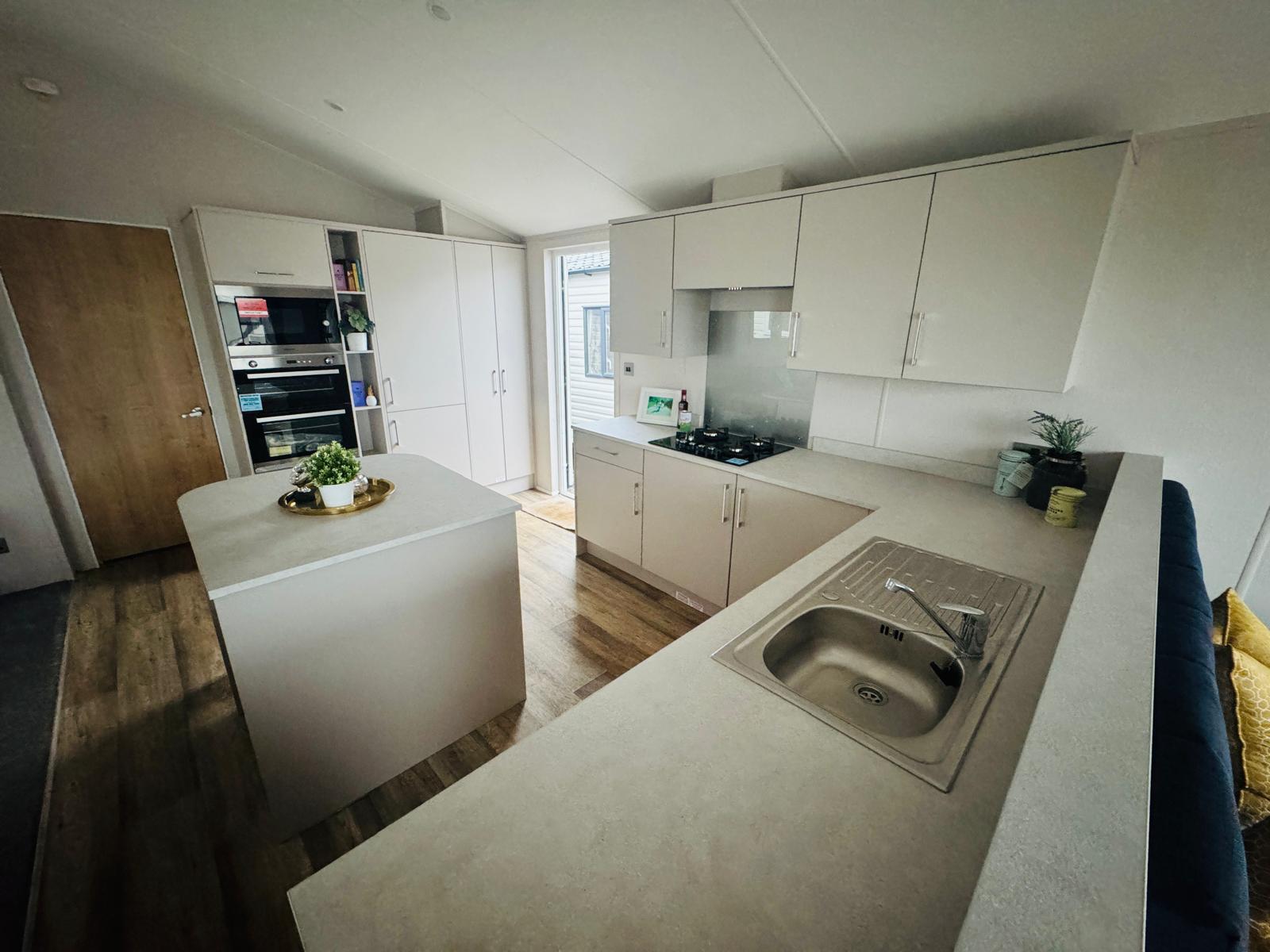 Hayward – ex display