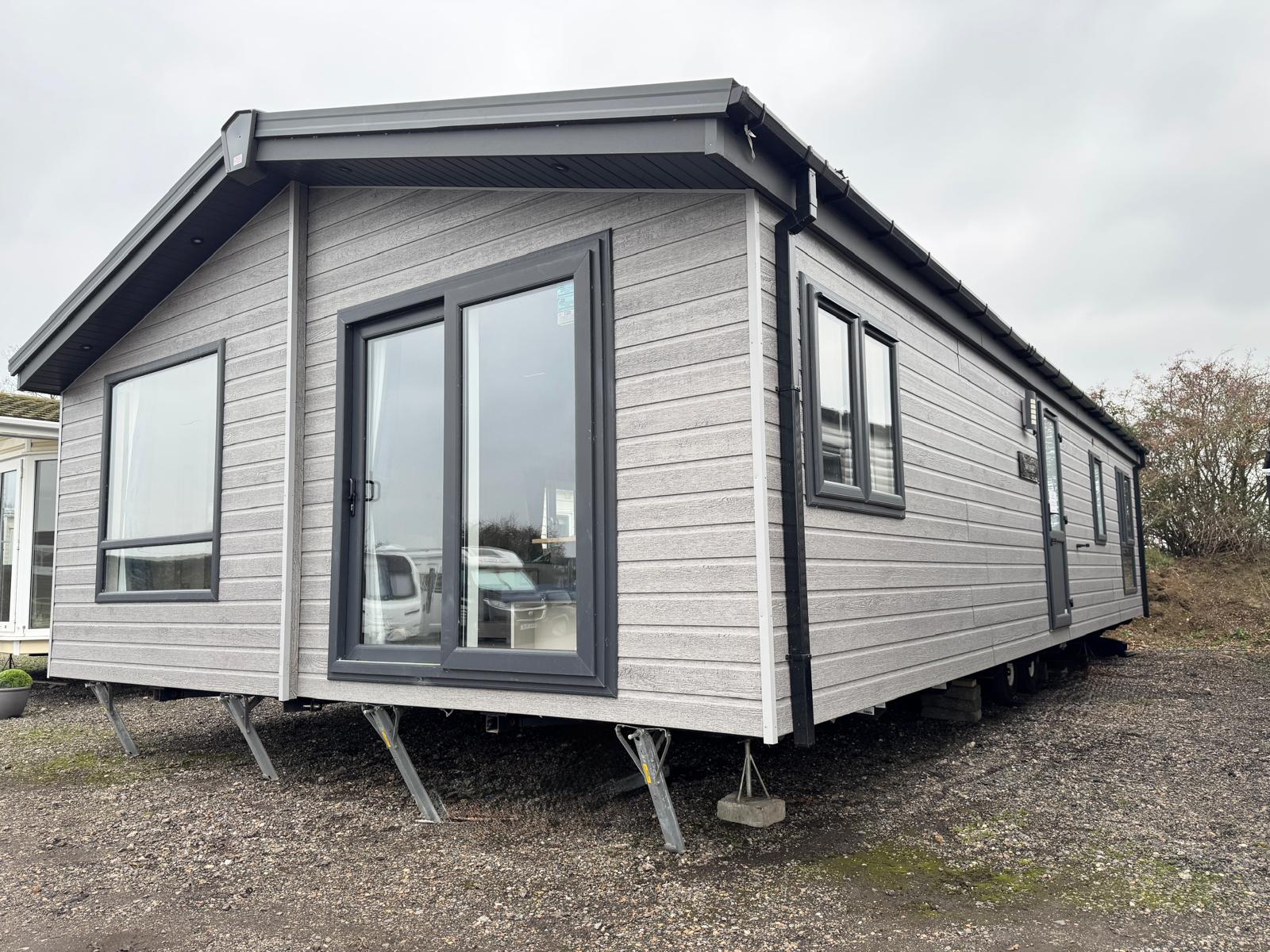 Hayward – ex display