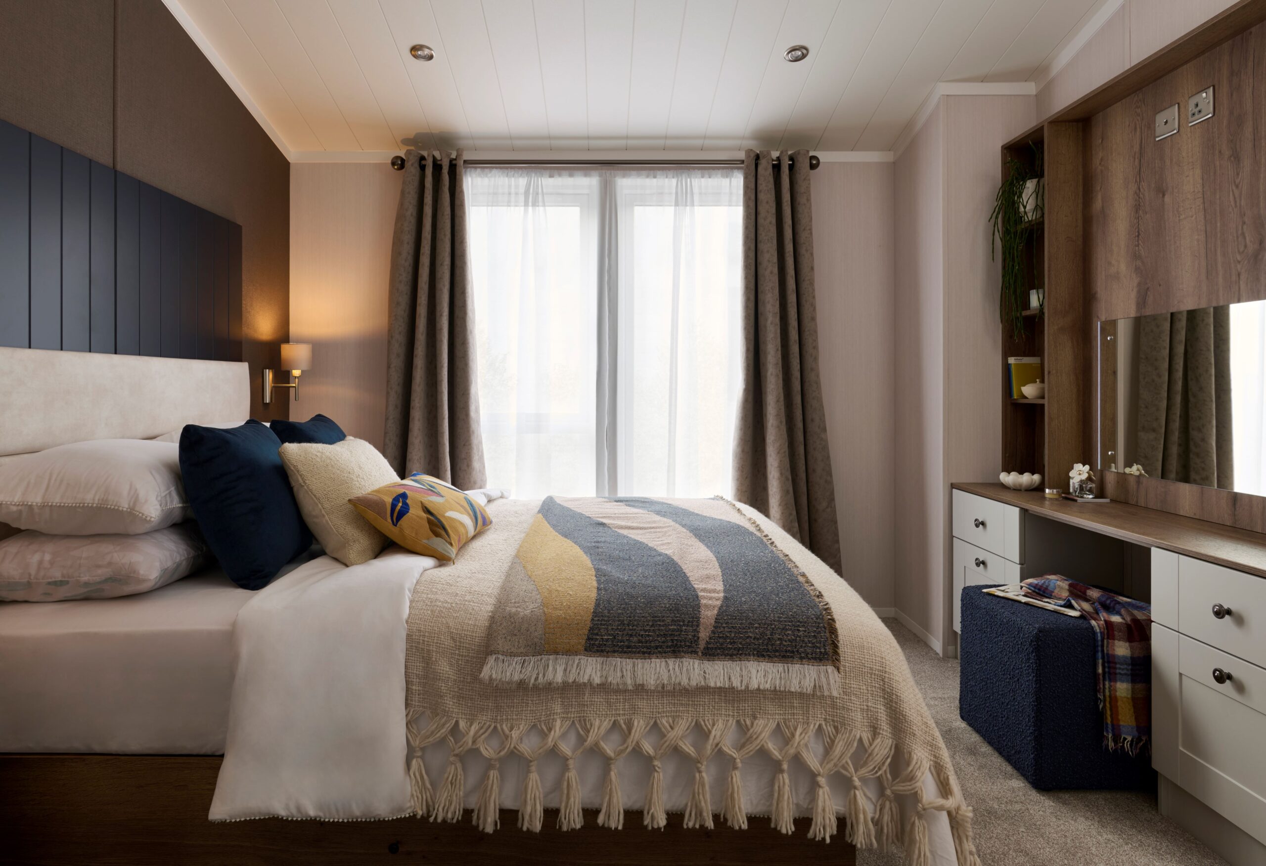 New Swift Edmonton Lodge static caravan townhouse master bedroom